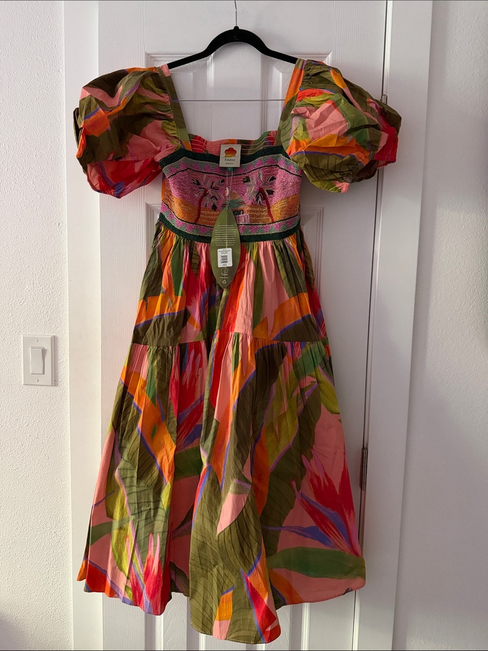 FARM Rio Multicolor Tropical-Leaf Tiered Midi Dress - Picture 5 of 8